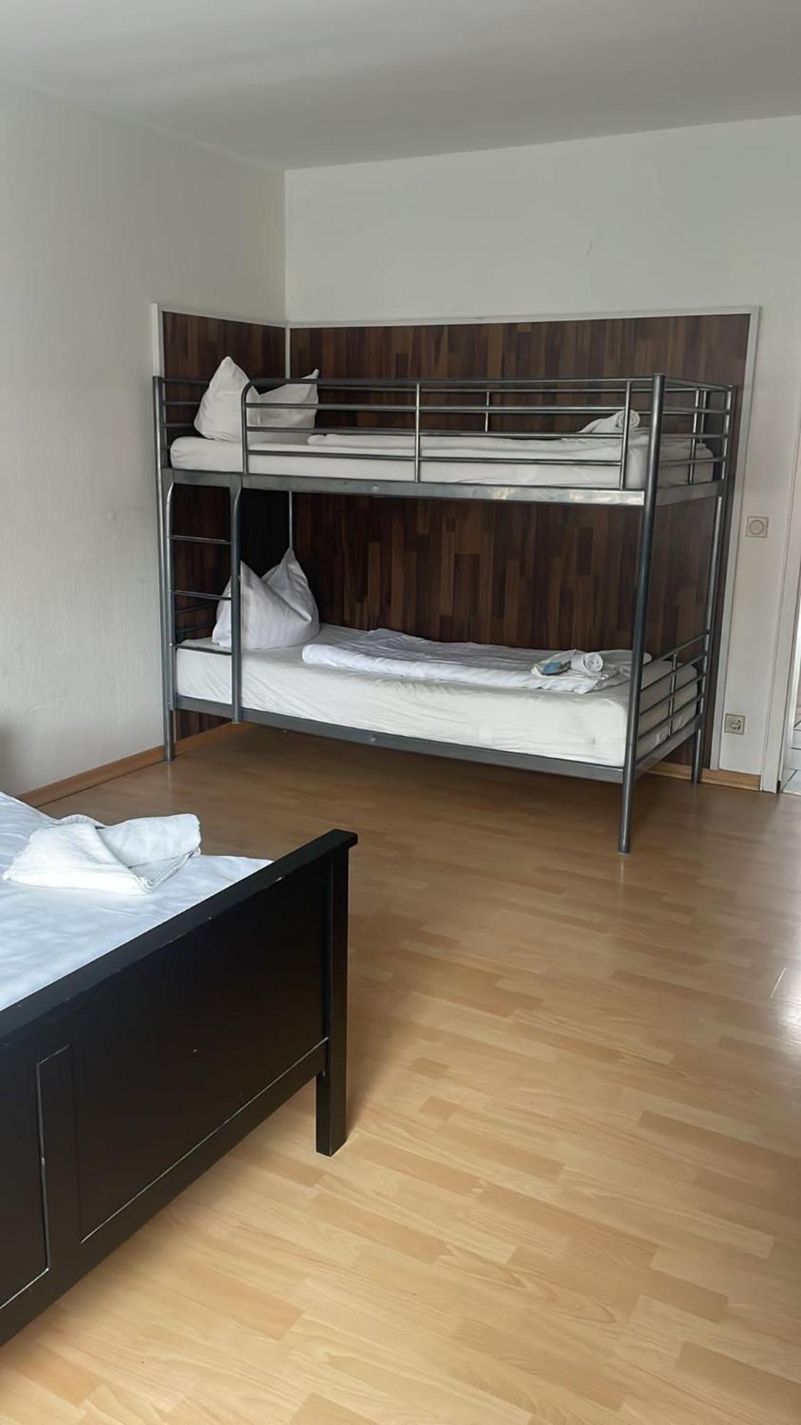 Gz Hostel Бонн Экстерьер фото