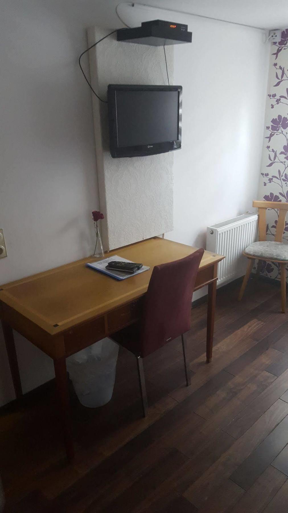 Gz Hostel Бонн Экстерьер фото